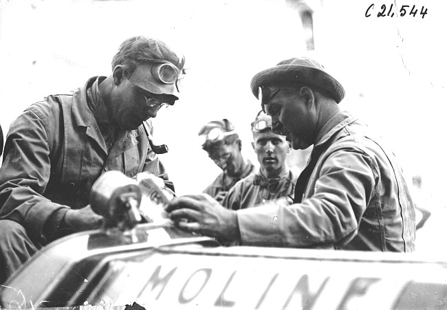 Vanderbilt and brother in Moline car checking in at Madison, Wis., 1909 Glidden Tour