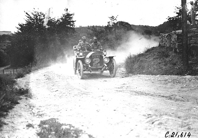 Weidely in Premier car on the road to Elroy, Wis., 1909 Glidden Tour
