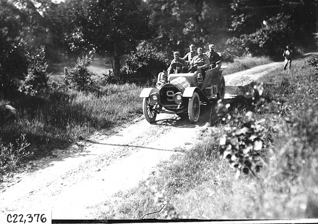 Pierce-Arrow car at 1909 Glidden Tour