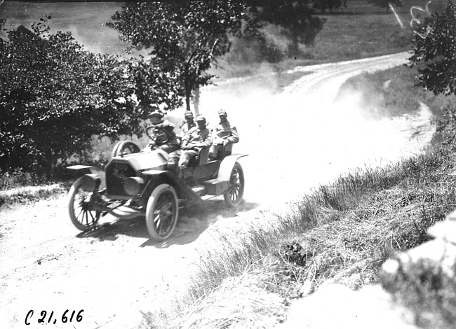 Moline car on the road to Elroy, Wis., 1909 Glidden Tour