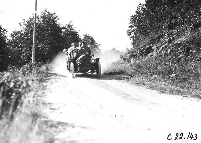 Studebaker car at the 1909 Glidden Tour