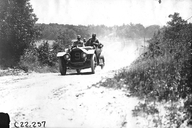 Pierce car climbing a hill at the 1909 Glidden Tour