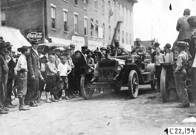 Charles Goldthwaite in Maxwell car arrives in Rochester, Minn. at the 1909 Glidden Tour