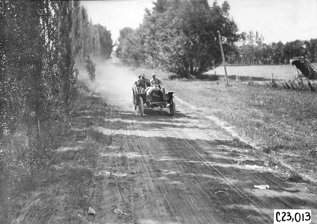 Moline car in the 1909 Glidden Tour