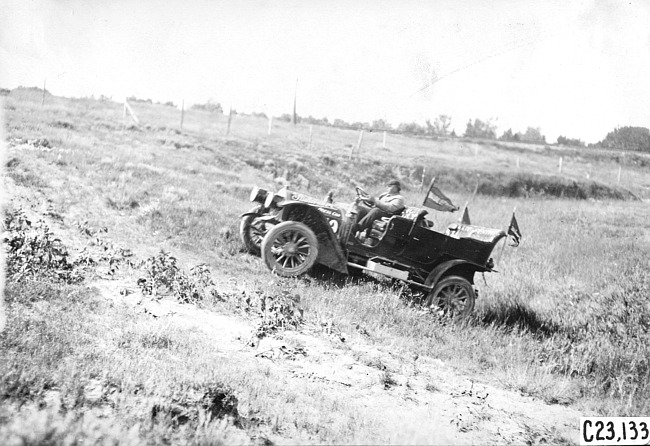 Studebaker press car, at the 1909 Glidden Tour