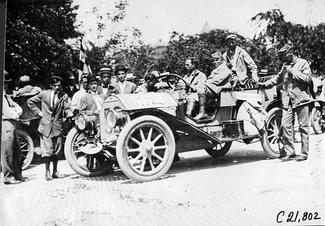 Jean Bemb in Chalmers car #52 at Ft. Dodge, Iowa at the 1909 Glidden Tour