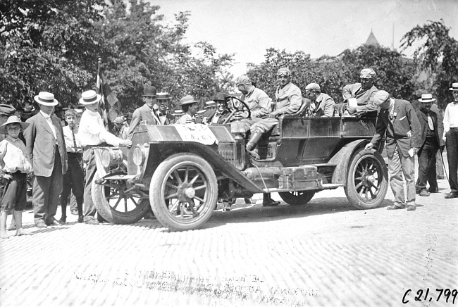 A.Y. Bartholomew in Glide car #10 arriving at Ft. Dodge, Iowa at the 1909 Glidden Tour