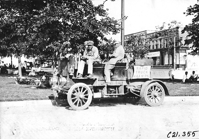 Rapid truck arriving at Ft. Dodge, Iowa at the 1909 Glidden Tour