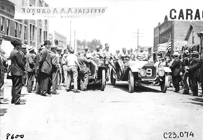 Pierce-Arrow car surrounded by crowd at Ft. Dodge, Iowa at the 1909 Glidden Tour