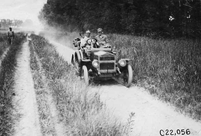 Maxwell Model L near Grand Island, Neb., at the 1909 Glidden Tour