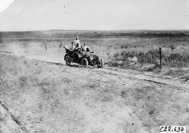 Glidden participant on Colorado plains, at the 1909 Glidden Tour