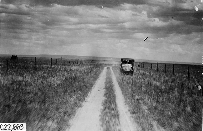 Glidden car on Colorado prairie, at the 1909 Glidden Tour