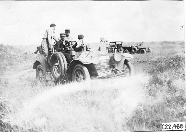 Marmon car on the Colorado prairie, at 1909 Glidden Tour
