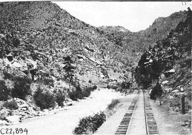 Creek near railroad tracks in Clear Creek Canyon, Colo., at 1909 Glidden Tour