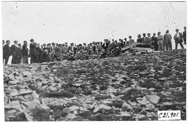 Group photograph of Glidden tourists in Colo., at 1909 Glidden Tour