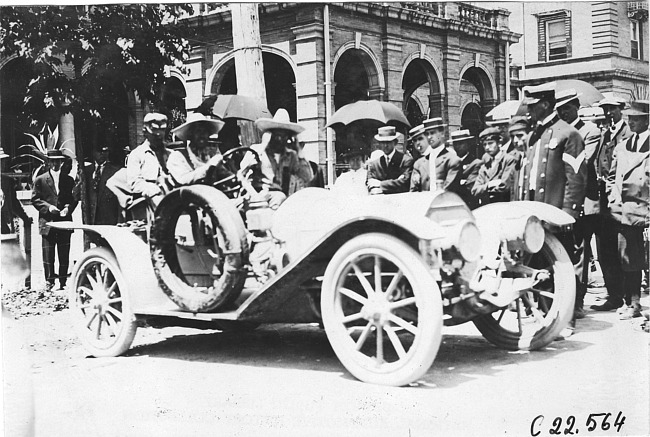 Pierce car in front of Antlers Hotel in Colorado Springs, Colo., at 1909 Glidden Tour