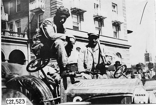 Studebaker press cars in Colorado Springs, Colo., at the 1909 Glidden Tour