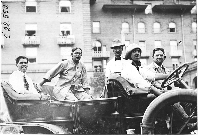 Participants in Colorado Springs, Colo., at the 1909 Glidden Tour