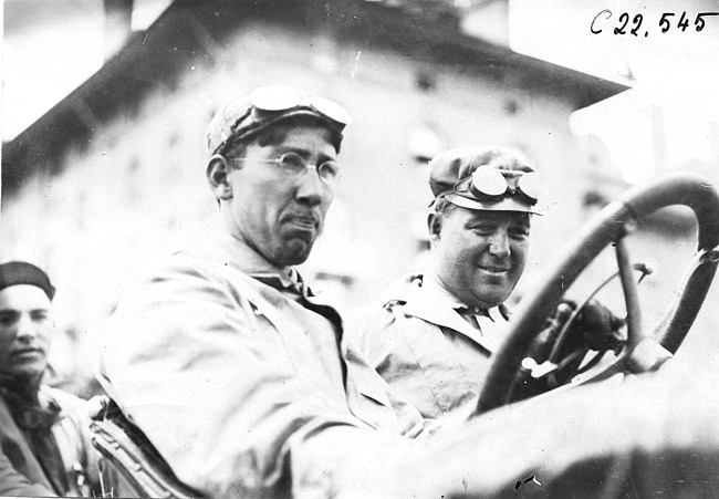 Participants in Colorado Springs, Colo., at the 1909 Glidden Tour