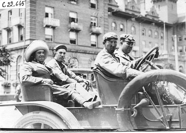 Participants in Colorado Springs, Colo., at the 1909 Glidden Tour