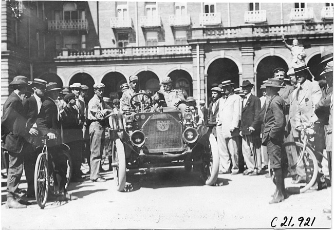 Dai Lewis in E.M.F. car in Colorado Springs, Colo., at the 1909 Glidden Tour