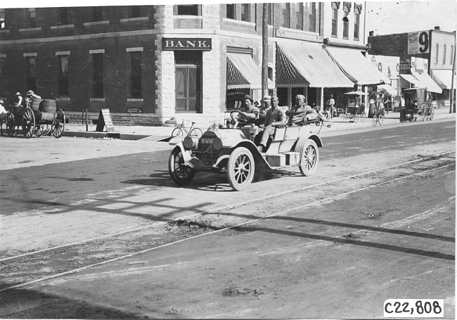 Marmon car #4 arriving in Hugo, Colo., at the 1909 Glidden Tour
