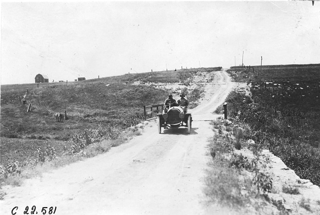 Machesky in Chalmers car near Bunker Hill, Kan., at 1909 Glidden Tour