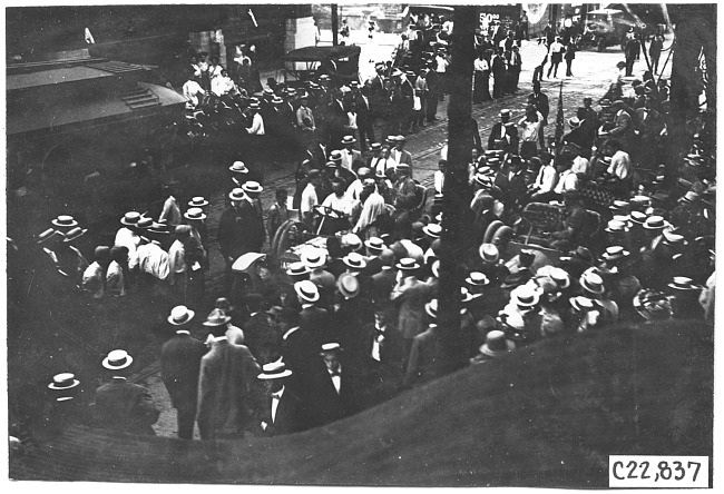 Large crowd surrounds Marmon car at Kansas City, Mo., at 1909 Glidden Tour