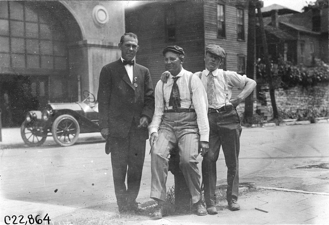 Weller, McConehy and Vibbert posed together at 1909 Glidden Tour