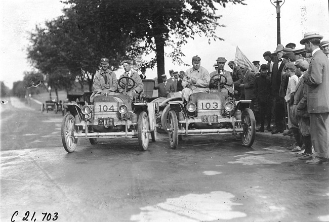 Brush cars #103 & 104 in Mankato, Minn., at the 1909 Glidden Tour