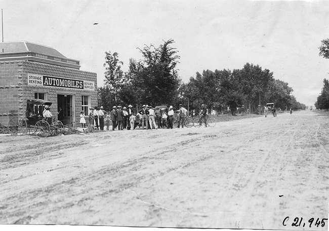 Taking on gasoline, at the 1909 Glidden Tour