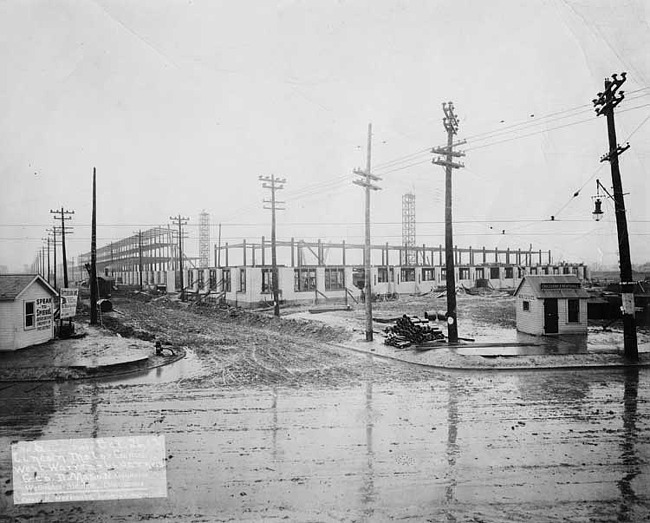Construction of the Lincoln Motor Company building, photo no. 6
