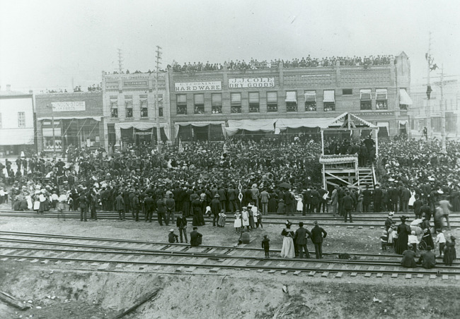 William Jennings Bryan campaigns in Iron Mountain