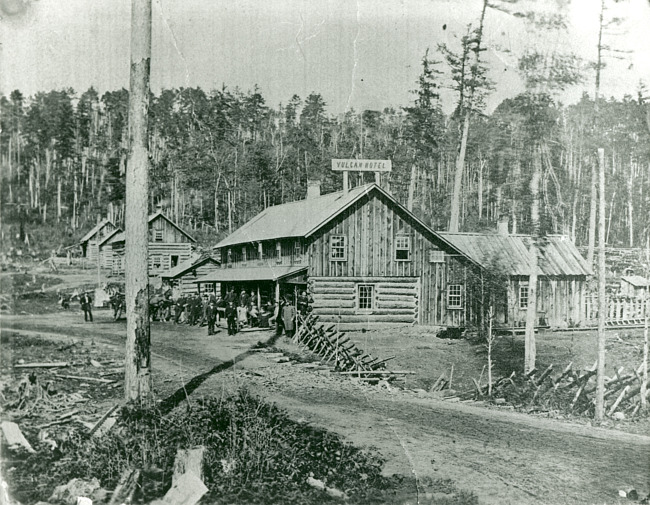 Vulcan Hotel : first hotel on the Menominee Range