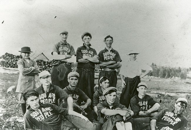 Square People : a Hardwood baseball team