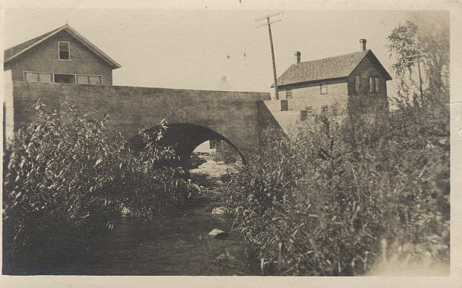 Spencer Creek Bridge looking west